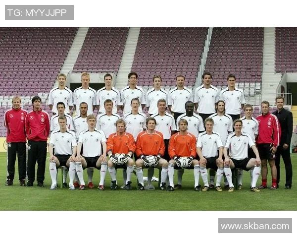 德国足球男足球明星阵容全解析与历史成就回顾 德国足球男足球明星阵容全解析与历史成就回顾