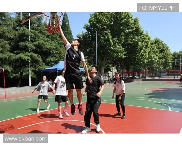 成都篮球队心理素质提升之路:从训练到比赛的全方位探讨 成都篮球队心理素质提升之路:从训练到比赛的全方位探讨