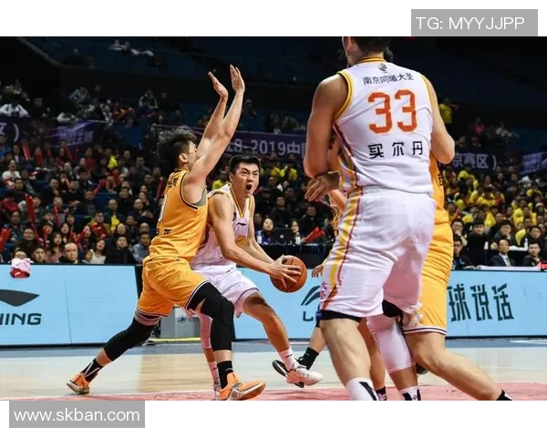 南京篮球队荣登灵活性排行榜第三名展现出色团队实力与潜力