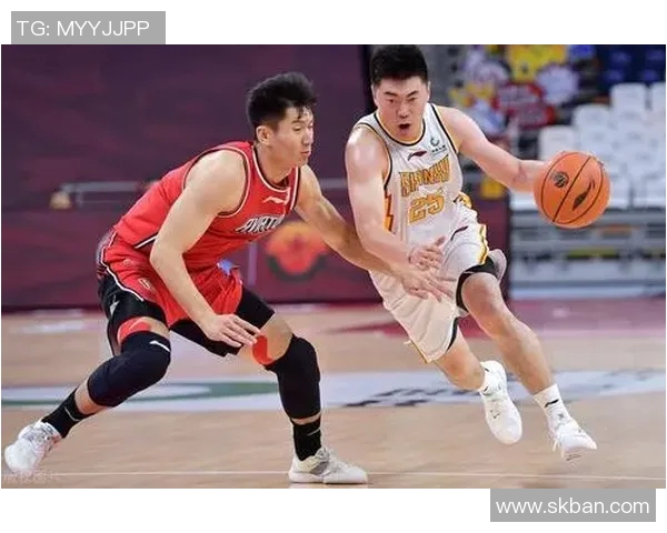 成都篮球队与深圳篮球队赛后复盘分析双方状态及表现亮点